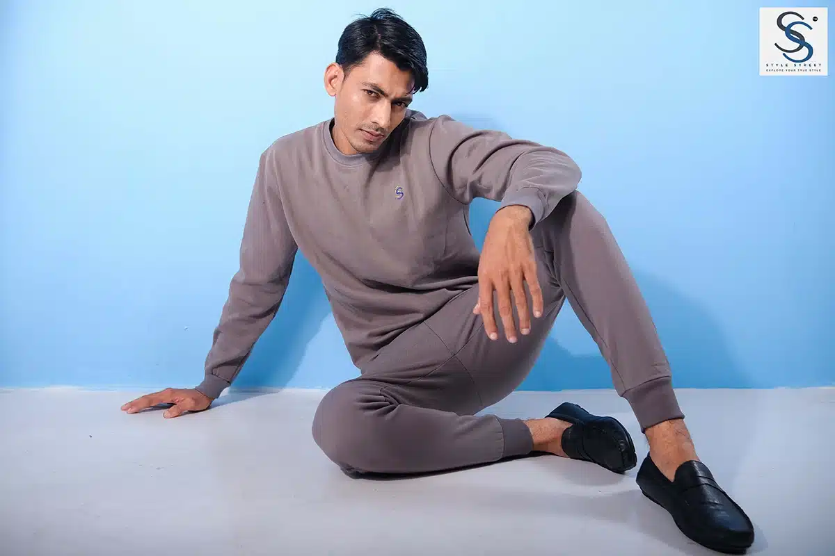 Sweatshirt and Trouser Grey